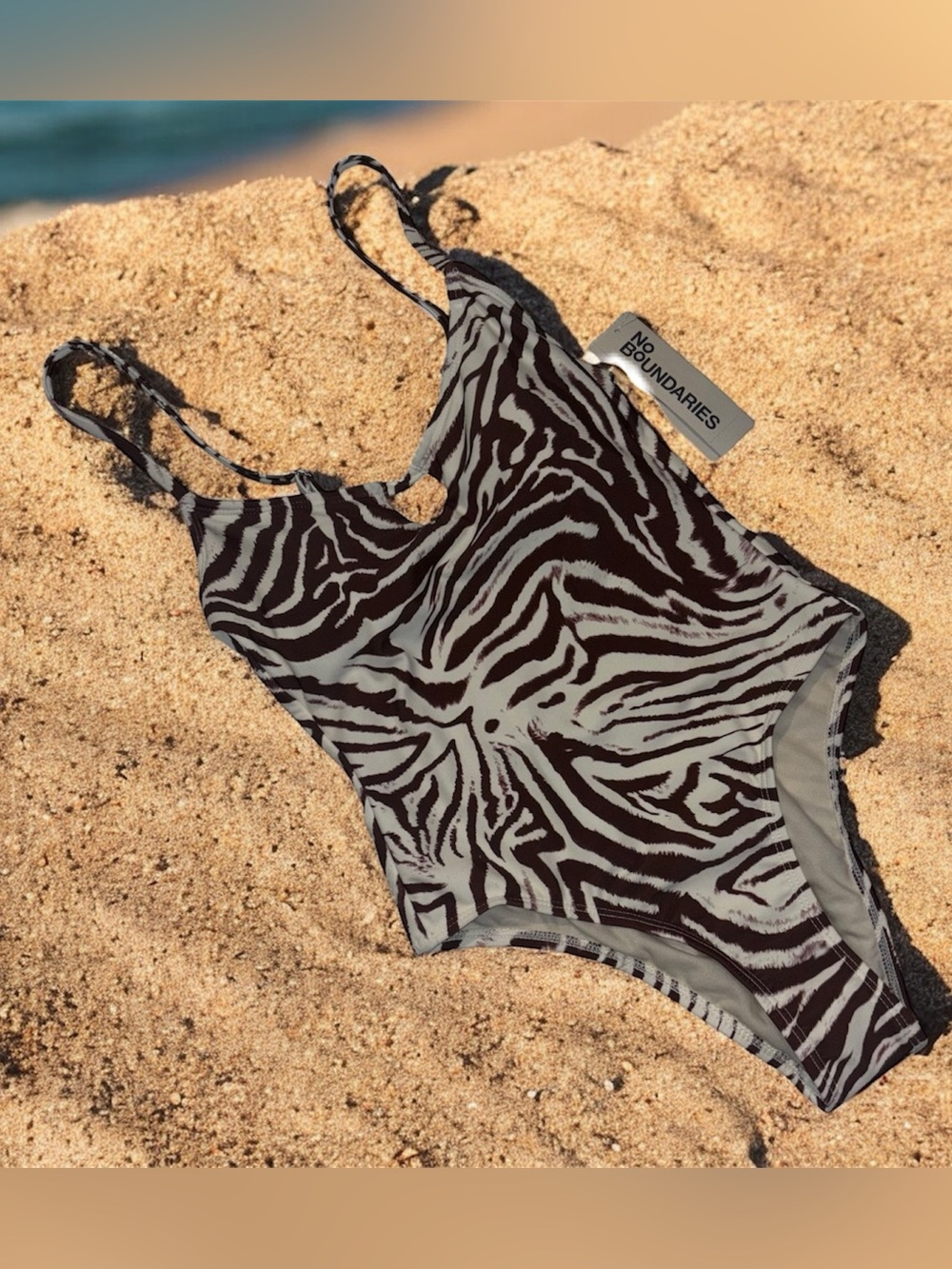 One Piece piece Keyhole swimsuit brown & beige zebra print XXS (00)
